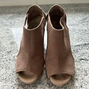 Womens 6 dress shoe wedge heel